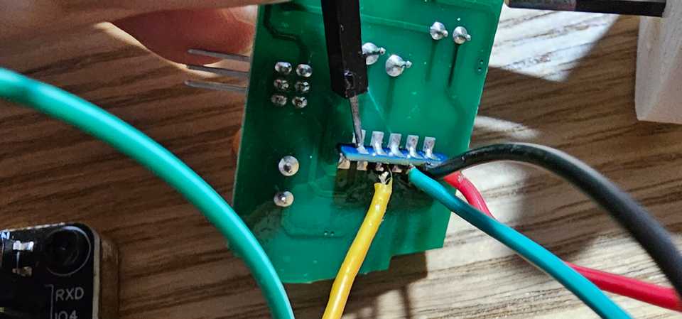 Touching CEN pin to reset for flash Image